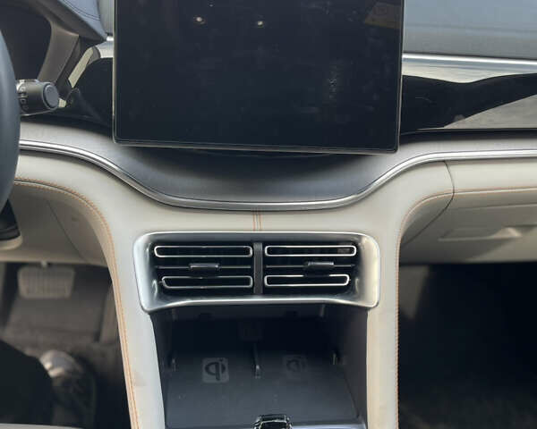 БИД Song Plus, объемом двигателя 0 л и пробегом 1 тыс. км за 25900 $, фото 13 на Automoto.ua