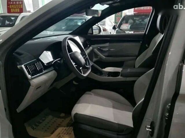 БИД Song Plus, объемом двигателя 0 л и пробегом 1 тыс. км за 27200 $, фото 6 на Automoto.ua