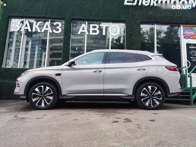 БИД Song Plus, объемом двигателя 0 л и пробегом 1 тыс. км за 25998 $, фото 5 на Automoto.ua