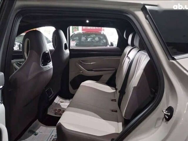 БИД Song Plus, объемом двигателя 0 л и пробегом 1 тыс. км за 27200 $, фото 9 на Automoto.ua