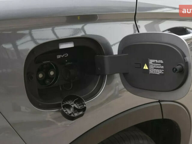 БІД Song Plus, об'ємом двигуна 1.5 л та пробігом 0 тис. км за 28100 $, фото 13 на Automoto.ua