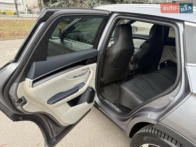 Сірий БІД Song Plus, об'ємом двигуна 0 л та пробігом 72 тис. км за 25800 $, фото 9 на Automoto.ua