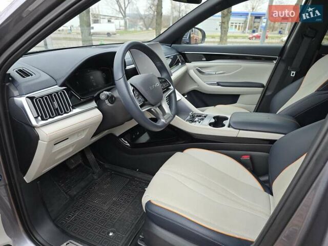 Серый БИД Song Plus, объемом двигателя 0 л и пробегом 22 тыс. км за 25700 $, фото 6 на Automoto.ua