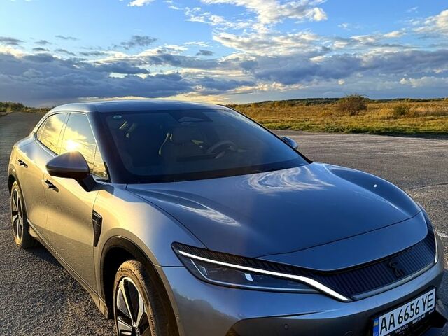 Серый БИД Song Plus, объемом двигателя 0 л и пробегом 23 тыс. км за 30500 $, фото 2 на Automoto.ua