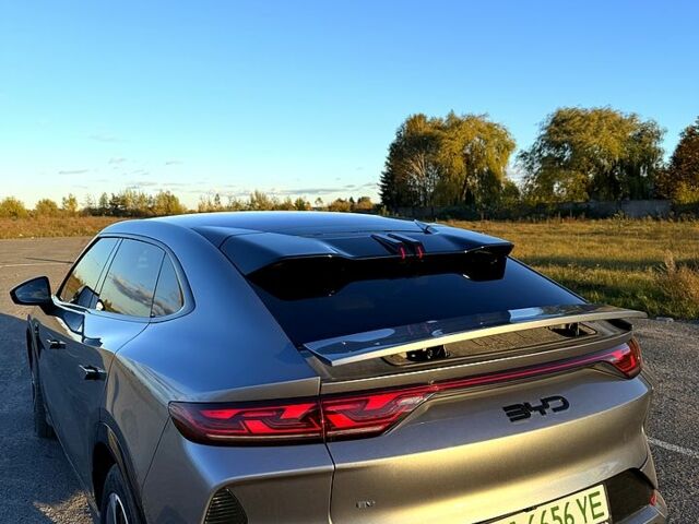 Серый БИД Song Plus, объемом двигателя 0 л и пробегом 23 тыс. км за 30500 $, фото 3 на Automoto.ua