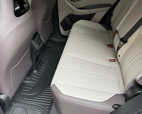 Серый БИД Song Plus, объемом двигателя 0 л и пробегом 1 тыс. км за 28900 $, фото 10 на Automoto.ua