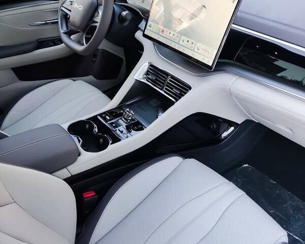 Серый БИД Song Plus, объемом двигателя 0 л и пробегом 6 тыс. км за 27800 $, фото 11 на Automoto.ua