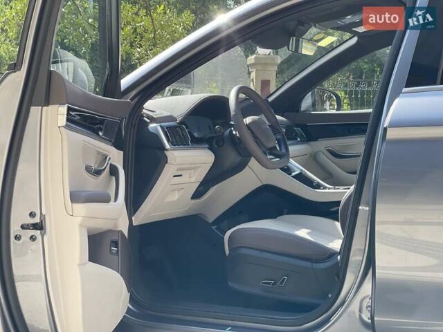 Серый БИД Song Plus, объемом двигателя 1.5 л и пробегом 6 тыс. км за 29200 $, фото 5 на Automoto.ua