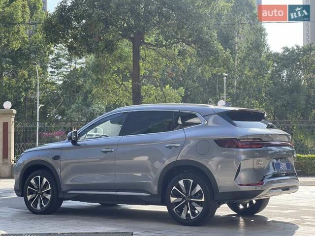 Серый БИД Song Plus, объемом двигателя 1.5 л и пробегом 11 тыс. км за 29900 $, фото 2 на Automoto.ua