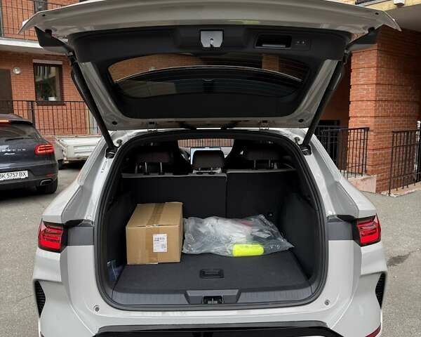 Серый БИД Song Plus, объемом двигателя 0 л и пробегом 1 тыс. км за 28900 $, фото 13 на Automoto.ua