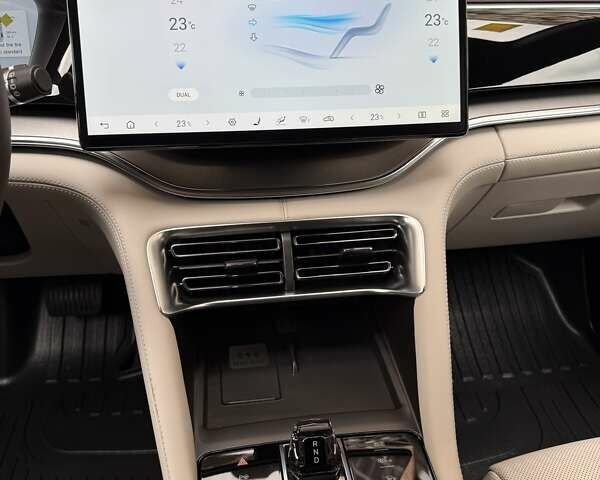 Серый БИД Song Plus, объемом двигателя 0 л и пробегом 1 тыс. км за 28900 $, фото 11 на Automoto.ua