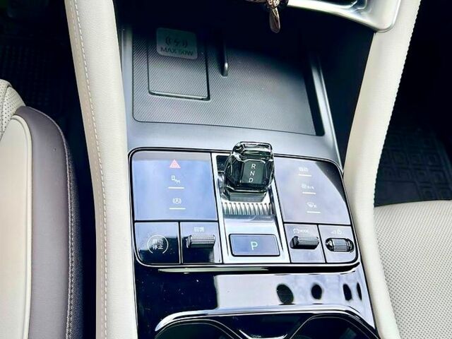 Сірий БІД Song Plus, об'ємом двигуна 0.15 л та пробігом 24 тис. км за 29000 $, фото 9 на Automoto.ua