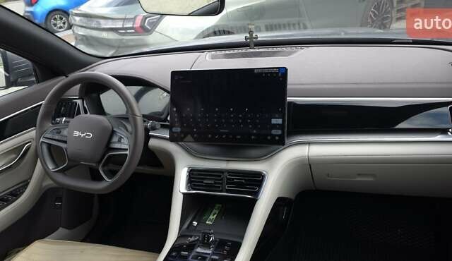 Серый БИД Song Plus, объемом двигателя 0 л и пробегом 3 тыс. км за 24500 $, фото 4 на Automoto.ua