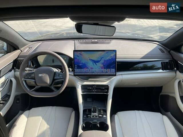 Серый БИД Song Plus, объемом двигателя 1.5 л и пробегом 11 тыс. км за 29900 $, фото 5 на Automoto.ua