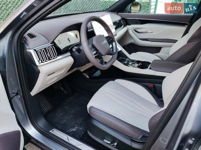 Серый БИД Song Plus, объемом двигателя 0 л и пробегом 6 тыс. км за 27800 $, фото 12 на Automoto.ua