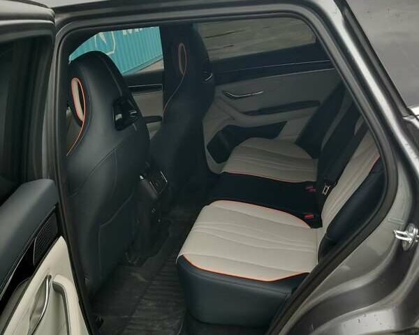 Серый БИД Song Plus, объемом двигателя 1.5 л и пробегом 20 тыс. км за 28500 $, фото 11 на Automoto.ua