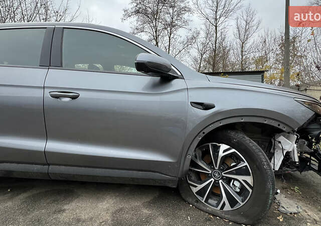 Сірий БІД Song Pro, об'ємом двигуна 1.5 л та пробігом 2 тис. км за 18000 $, фото 6 на Automoto.ua