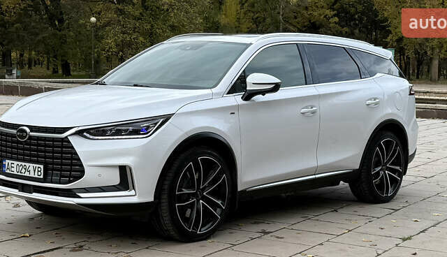 БИД Tang 2021 в Желтых Водах на Automoto.ua Белый БИД Tang, объемом двигателя 0 л и пробегом 75 тыс. км за 28900 $, фото 8 на Automoto.ua