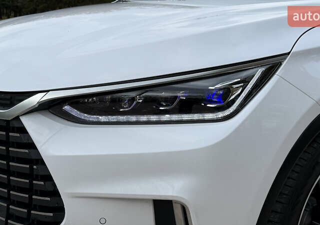 БИД Tang 2021 в Желтых Водах на Automoto.ua Белый БИД Tang, объемом двигателя 0 л и пробегом 75 тыс. км за 28900 $, фото 10 на Automoto.ua
