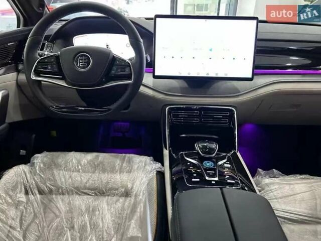 Белый БИД Tang, объемом двигателя 0 л и пробегом 4 тыс. км за 39900 $, фото 8 на Automoto.ua