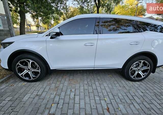 Білий БІД Tang, об'ємом двигуна 0 л та пробігом 15 тис. км за 36500 $, фото 1 на Automoto.ua