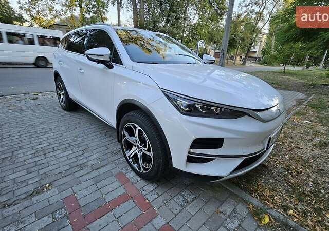 Білий БІД Tang, об'ємом двигуна 0 л та пробігом 15 тис. км за 36500 $, фото 5 на Automoto.ua