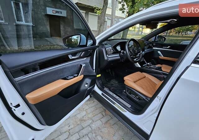 Білий БІД Tang, об'ємом двигуна 0 л та пробігом 15 тис. км за 36500 $, фото 13 на Automoto.ua