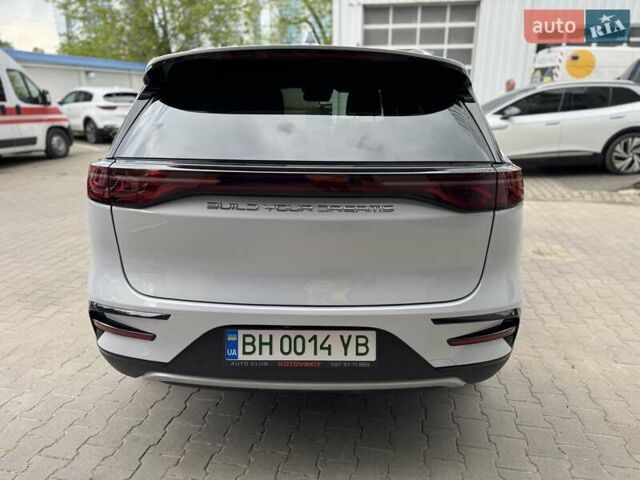 Белый БИД Tang, объемом двигателя 0 л и пробегом 2 тыс. км за 37000 $, фото 5 на Automoto.ua
