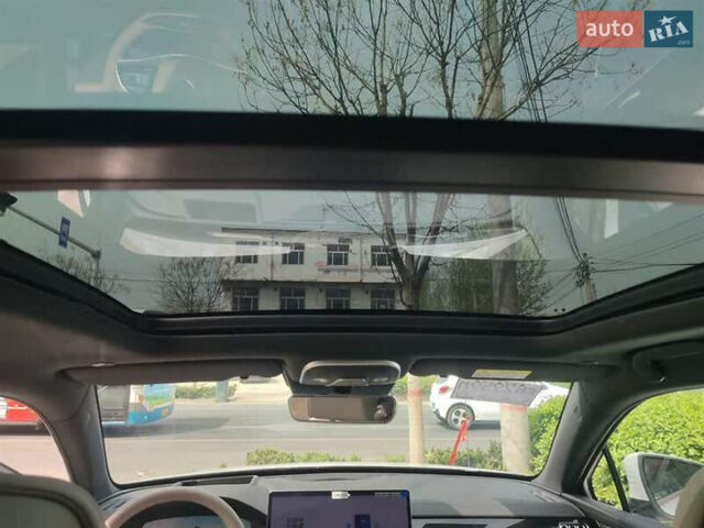 Белый БИД Tang, объемом двигателя 1.5 л и пробегом 2 тыс. км за 34500 $, фото 17 на Automoto.ua
