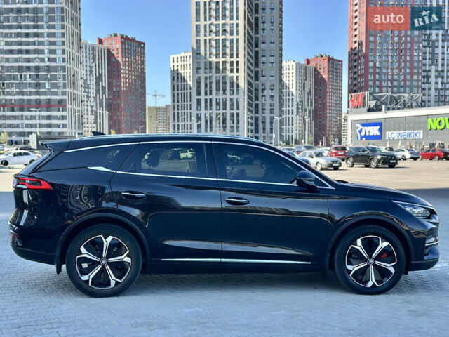 Черный БИД Tang, объемом двигателя 0 л и пробегом 51 тыс. км за 28200 $, фото 5 на Automoto.ua