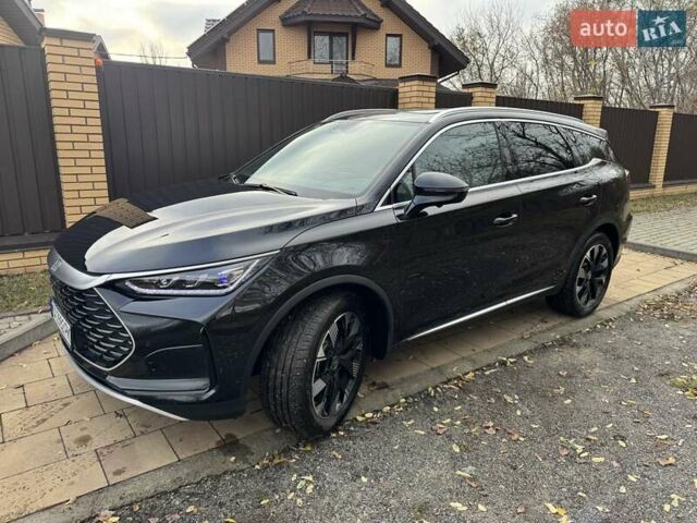 Черный БИД Tang, объемом двигателя 1.5 л и пробегом 17 тыс. км за 35900 $, фото 3 на Automoto.ua