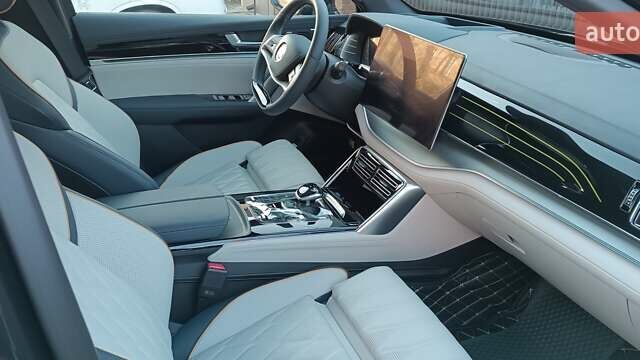 БИД Tang, объемом двигателя 0 л и пробегом 1 тыс. км за 36849 $, фото 19 на Automoto.ua