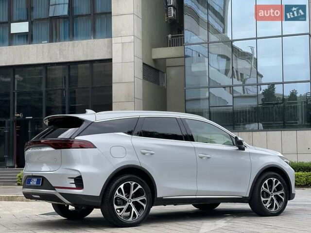 БИД Tang, объемом двигателя 1.5 л и пробегом 3 тыс. км за 35500 $, фото 3 на Automoto.ua