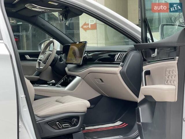 БИД Tang, объемом двигателя 1.5 л и пробегом 3 тыс. км за 35500 $, фото 7 на Automoto.ua