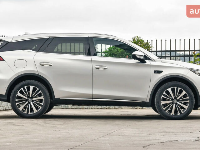 БІД Tang, об'ємом двигуна 1.5 л та пробігом 0 тис. км за 36500 $, фото 6 на Automoto.ua