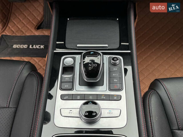 Серый БИД Tang, объемом двигателя 2 л и пробегом 42 тыс. км за 33500 $, фото 12 на Automoto.ua
