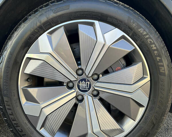 Серый БИД Tang, объемом двигателя 0 л и пробегом 12 тыс. км за 28000 $, фото 50 на Automoto.ua