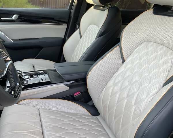 Серый БИД Tang, объемом двигателя 0 л и пробегом 18 тыс. км за 35350 $, фото 3 на Automoto.ua