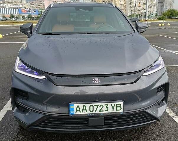 Серый БИД Tang, объемом двигателя 0 л и пробегом 85 тыс. км за 35000 $, фото 9 на Automoto.ua