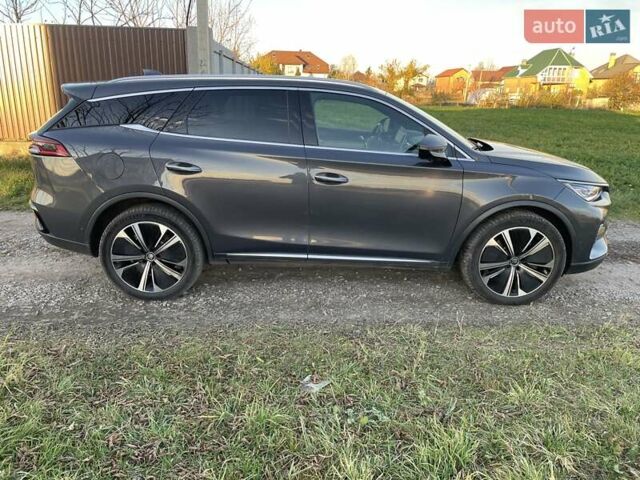 Серый БИД Tang, объемом двигателя 0 л и пробегом 18 тыс. км за 35350 $, фото 34 на Automoto.ua