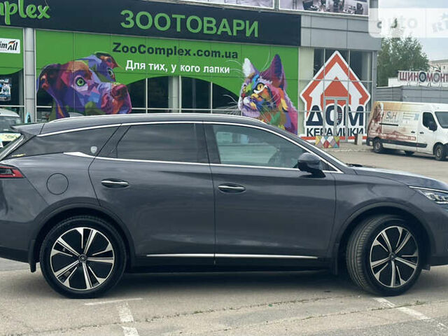 Серый БИД Tang, объемом двигателя 0 л и пробегом 22 тыс. км за 45900 $, фото 7 на Automoto.ua