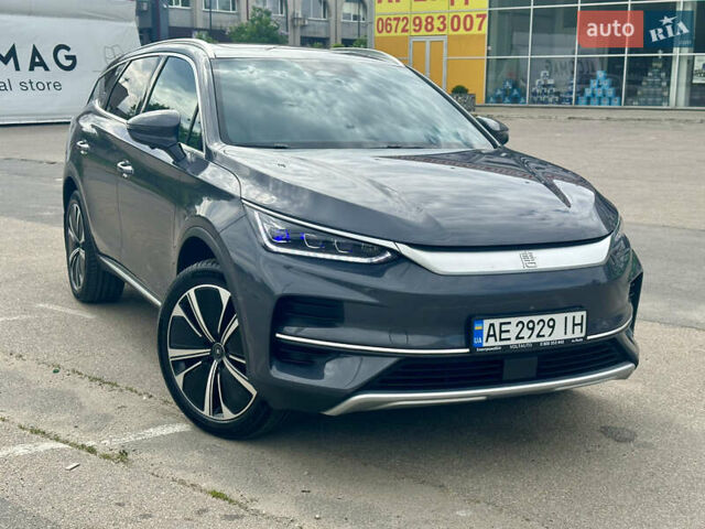 Серый БИД Tang, объемом двигателя 0 л и пробегом 22 тыс. км за 39999 $, фото 8 на Automoto.ua