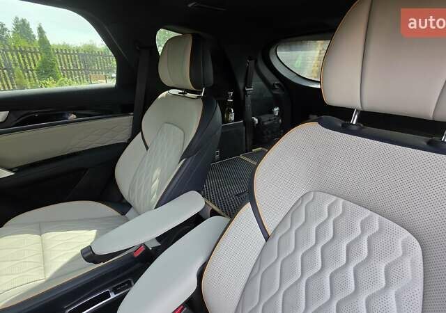 Серый БИД Tang, объемом двигателя 0 л и пробегом 19 тыс. км за 35000 $, фото 15 на Automoto.ua