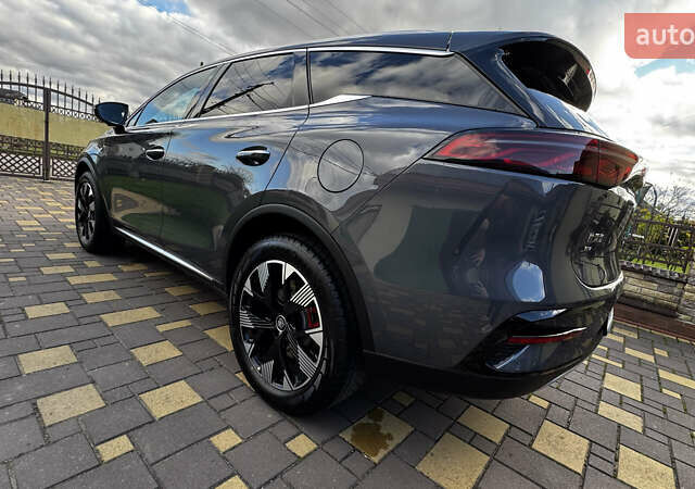 Серый БИД Tang, объемом двигателя 0 л и пробегом 72 тыс. км за 35000 $, фото 4 на Automoto.ua