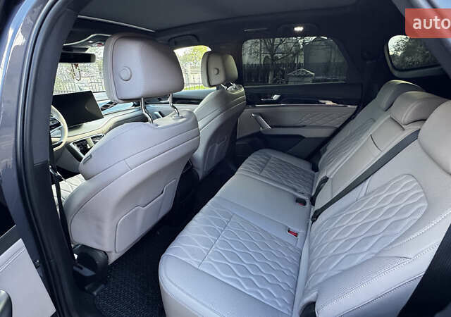 Серый БИД Tang, объемом двигателя 0 л и пробегом 72 тыс. км за 35000 $, фото 15 на Automoto.ua