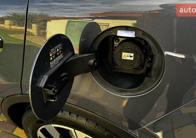Серый БИД Tang, объемом двигателя 0 л и пробегом 72 тыс. км за 35000 $, фото 35 на Automoto.ua