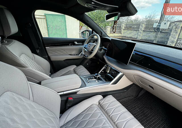 Серый БИД Tang, объемом двигателя 0 л и пробегом 72 тыс. км за 35000 $, фото 11 на Automoto.ua