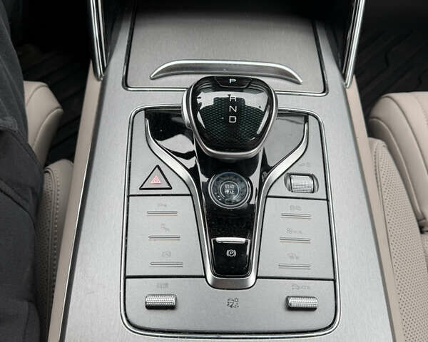 Серый БИД Tang, объемом двигателя 0 л и пробегом 33 тыс. км за 37000 $, фото 1 на Automoto.ua