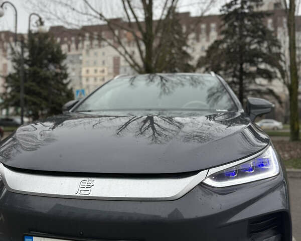 Серый БИД Tang, объемом двигателя 0 л и пробегом 33 тыс. км за 37000 $, фото 17 на Automoto.ua