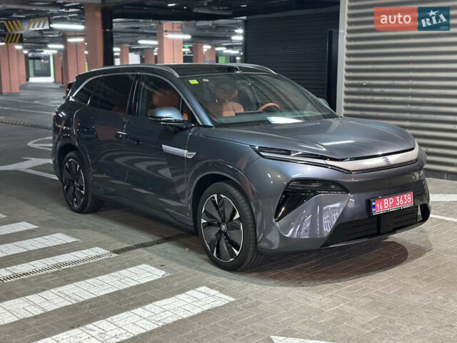 Серый БИД Tang L, объемом двигателя 0 л и пробегом 1 тыс. км за 43300 $, фото 2 на Automoto.ua